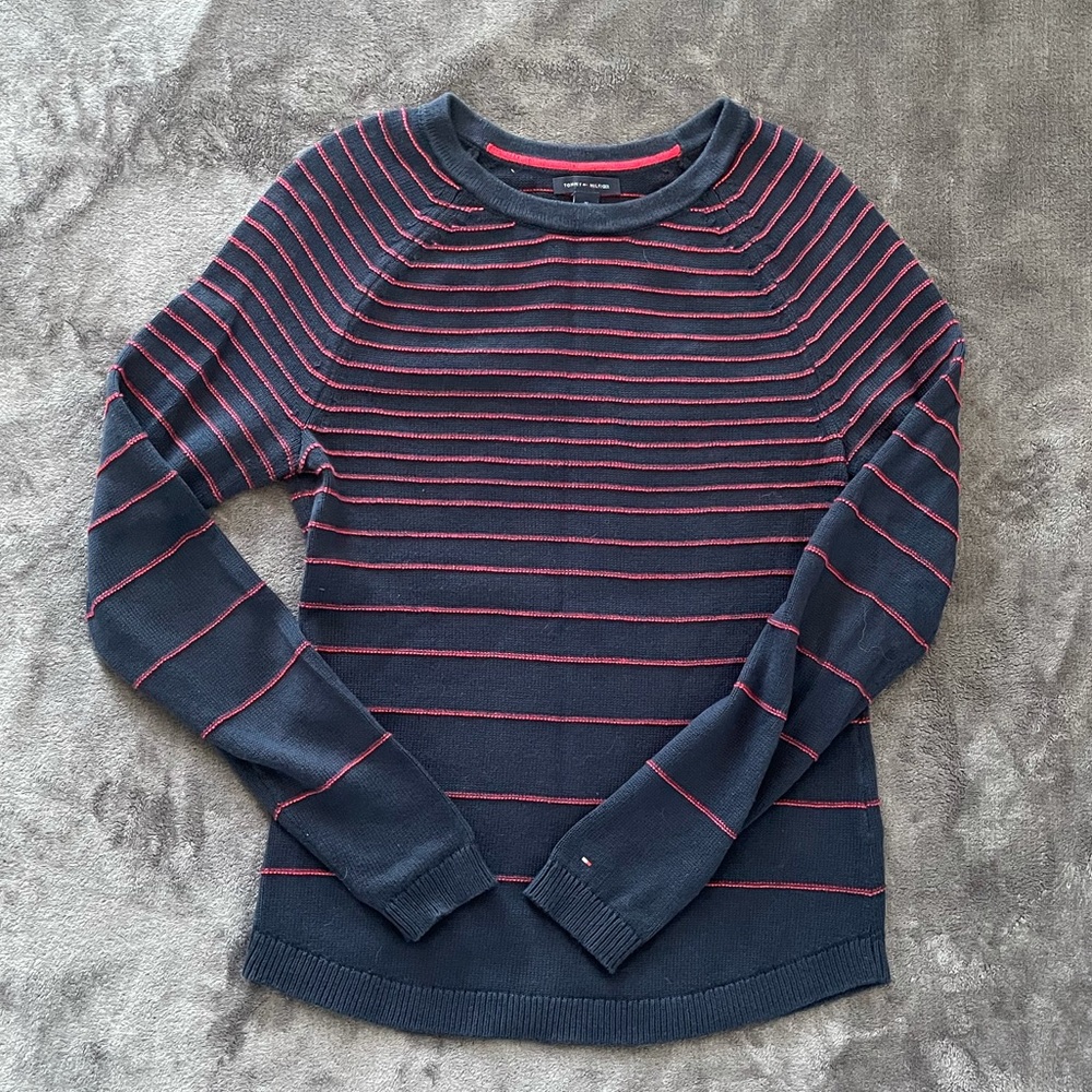 Tommy Hilfiger Striped Crewneck Sweater. Size M